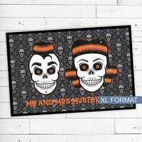 Fußmatte "Rockabilly Skulls" Mit Name Oder Text Rutschfest | Waschbar Hochwertig Aussenbereich Schmutzfangmatte Türmatte von Dreckspatz