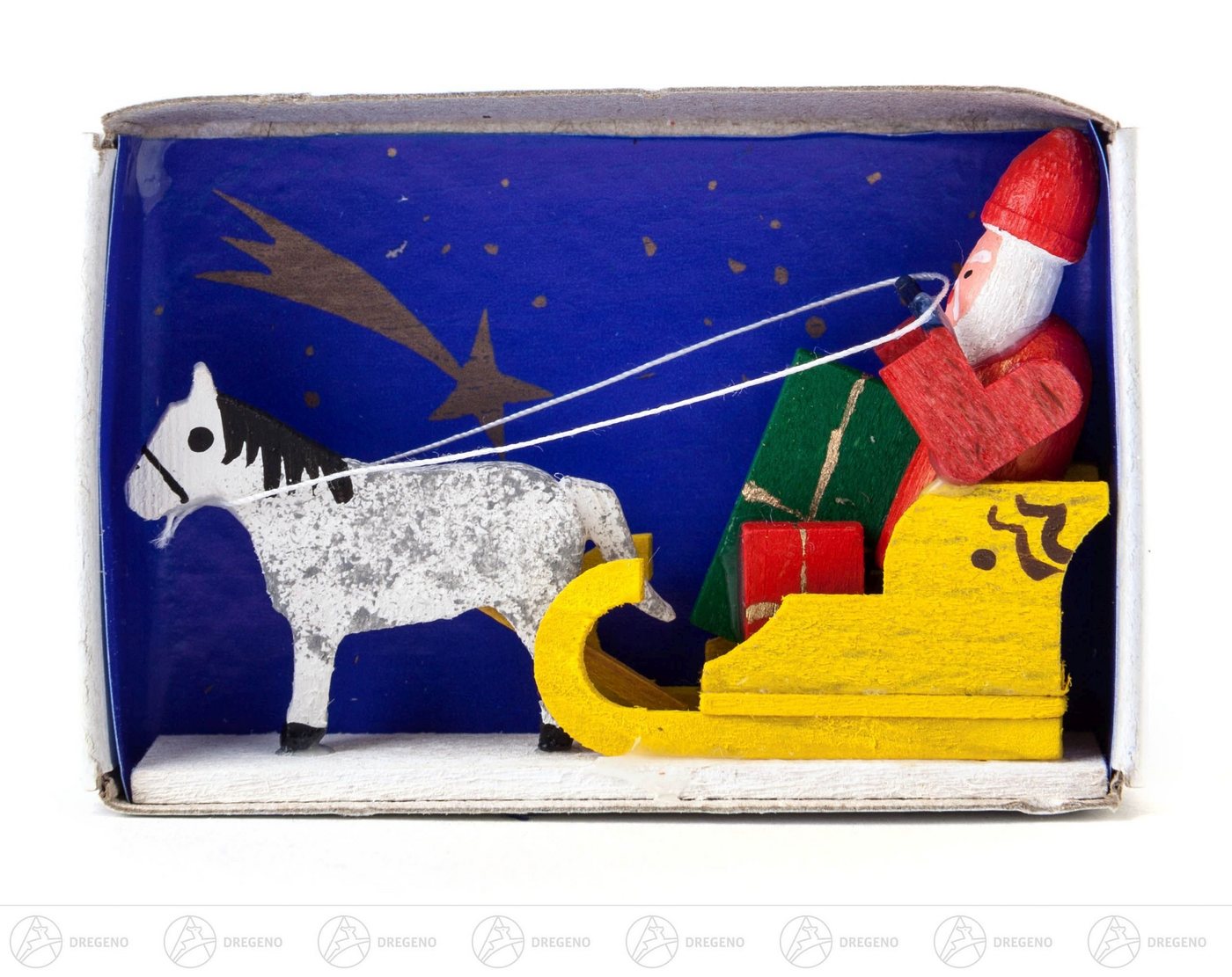 Dregeno Erzgebirge Weihnachtsfigur Miniatur Zündholzschachtel Weihnachtsmann mit Schlitten Breite x Höh, für Setzkasten von Dregeno Erzgebirge