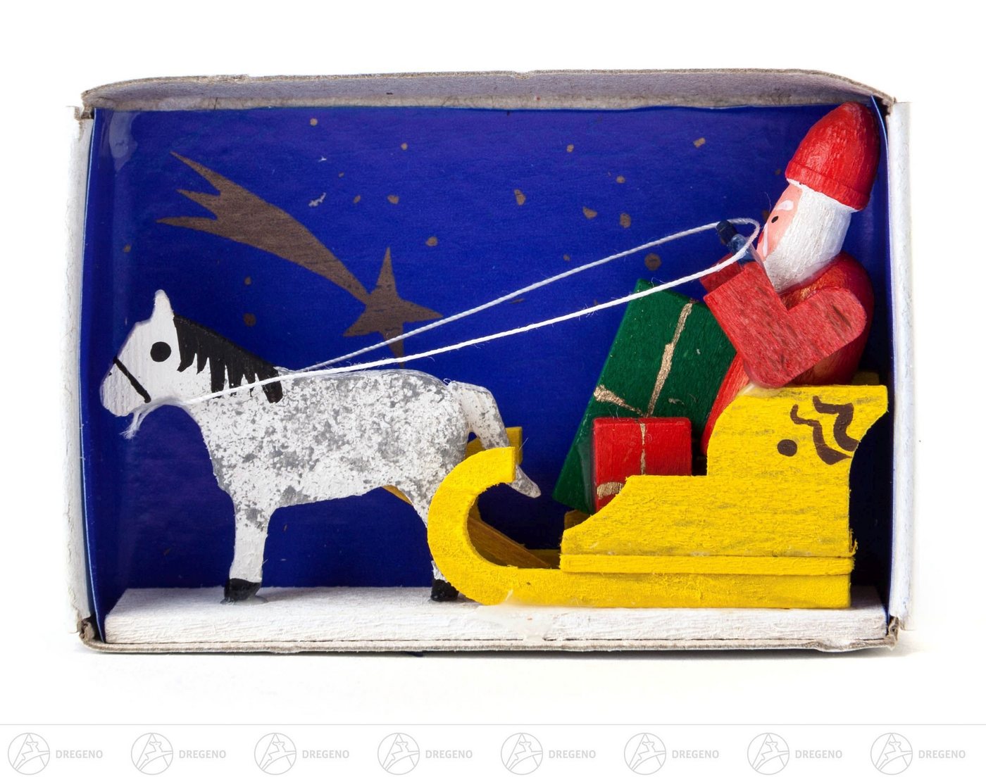 Dregeno Erzgebirge Weihnachtsfigur Miniatur Zündholzschachtel Weihnachtsmann mit Schlitten Breite x Höhe von Dregeno Erzgebirge