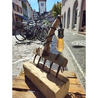 Design Lampe Aus Einem Alten Gartengerät Und Holzscheit, Lampe, Leuchten, Licht, Rechen, Pflug, Harke von DreisamArt