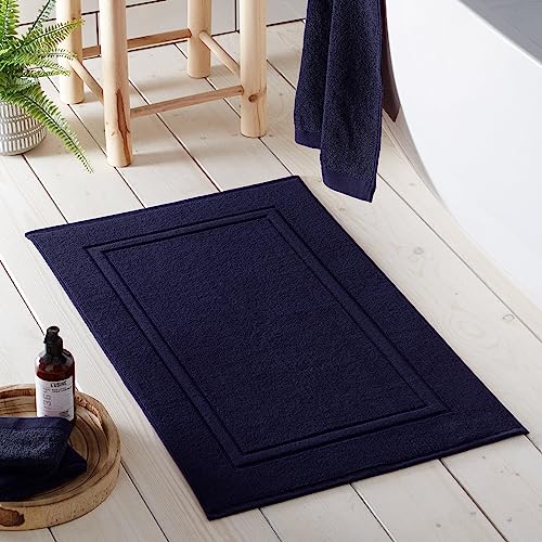 Drift Home - Abode Eco Badematte aus 80% BCI-Baumwolle, 20% recyceltem Polyester, 50 x 80 cm, Marineblau von Drift Home