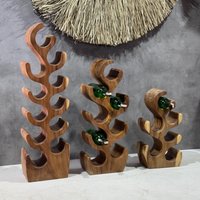 Handgefertigtes Weinregal Aus Teakholz Rustikaler Bodenflaschenhalter von DriftwoodTurkey