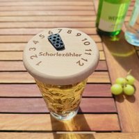 Schorlezähler Dubbeglas Deckel Aus Holz - Schorle Zähler Mit Gravur & Zeiger | Pfälzer Geschenkidee Lustiges Zubehör Schorlezähler Dubbeglas Deckel Aus Holz - Schorle Zähler Mit Gravur & Zeiger | Pfälzer Geschenkidee Lustiges Zubehör von DubbeglasShop