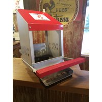 Duncan's Poultry Einloch-Roll-Out-Huhn-Nistkasten Mit Überdachtem Sammelbehälter Komplett Montiert Duncan's Poultry Einloch-Roll-Out-Huhn-Nistkasten Mit Überdachtem Sammelbehälter Komplett Montiert von DuncansFarmStore