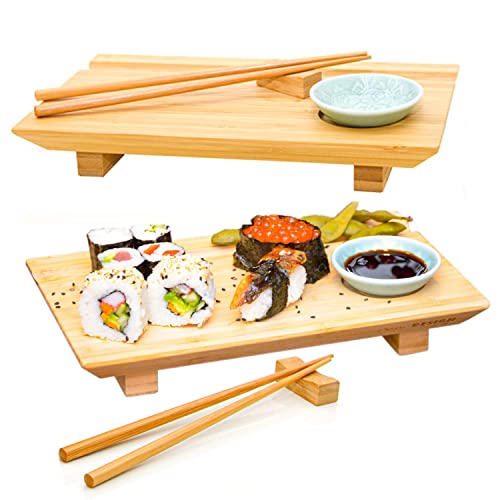 DuneDesign Sushi Geschirr Set 2 Personen - 27x16x4 Bambus Serviertablett - Sushiset mit Stäbchen und Dipschalen - Holzbrett mit Schalen - Servierbrett Teller aus Holz - Servierplatte Geschenkset von DuneDesign