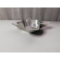 Aluminium Schale Obstschale Serviertablett Tischdekor Skandinavisch Vintage von DustRoad