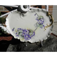 Vintage Guerin Pouyat Elite Limoges Handbemalte Veilchen Kommode Tablett - 1901+ Von Dustymillerantiques von DustyMillerAntiques