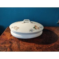 Vintage Verzierte Suppenterrine von DutchArtDeco