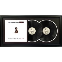 The Notorious B.i.g - Ready To Die Gerahmtes Doppelalbum 50 X 90 cm Vinyl Schwarze Matte Und Schwarzer Rahmen von DutchessWallDecor
