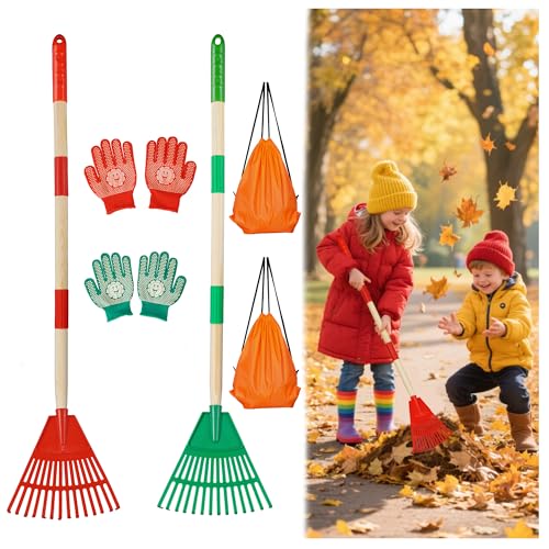 2 verstellbare Kinder-Laubbesen (grün und rot, 64 cm bis 87 cm) mit 2 Paar Handschuhen und 2 orangefarbenen Aufbewahrungstaschen, Rasenrechen mit Holzgriff, Kinder-Gartenwerkzeug-Set für Jungen und von DwelSpire