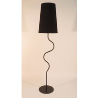 Handgemachte Stehlampe Mit Empire Lampenschirm Aus Metall Und Stoff, Verschiedene Farben Der Lampenschirme, Gebogene Formen, Mäanderförmig Geformt von DyankoffDecor