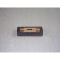 Bleistiftdose Aus Nussbaum Schmuckkästchen Uhrenbox Holz Andenken Box Handmaid Bleistiftdose Aus Nussbaum Schmuckkästchen Uhrenbox Holz Andenken Box Handmaid von DynamiteBoxes