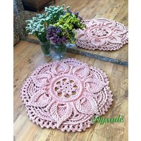 Runder Häkelteppich, Gestrickter Blumenteppich, Wohndekor, Flickenteppich, Einweihungsgeschenk, Weihnachtsgeschenk, Lotusblumendekor von Dysode