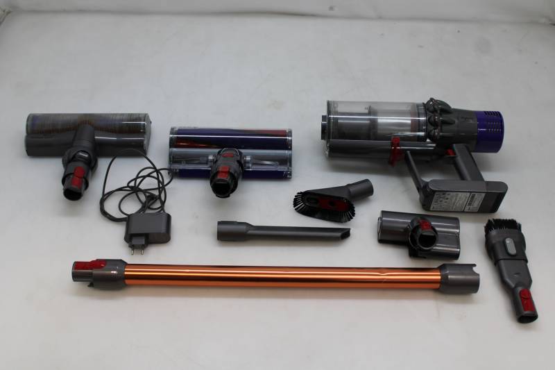 D-Ware Dyson V10 Absolute 226397 01 Akku Handstaubsauger Staubsauger Defektware D-Ware Dyson V10 Absolute 226397 01 Akku Handstaubsauger Staubsauger Defektware von Dyson