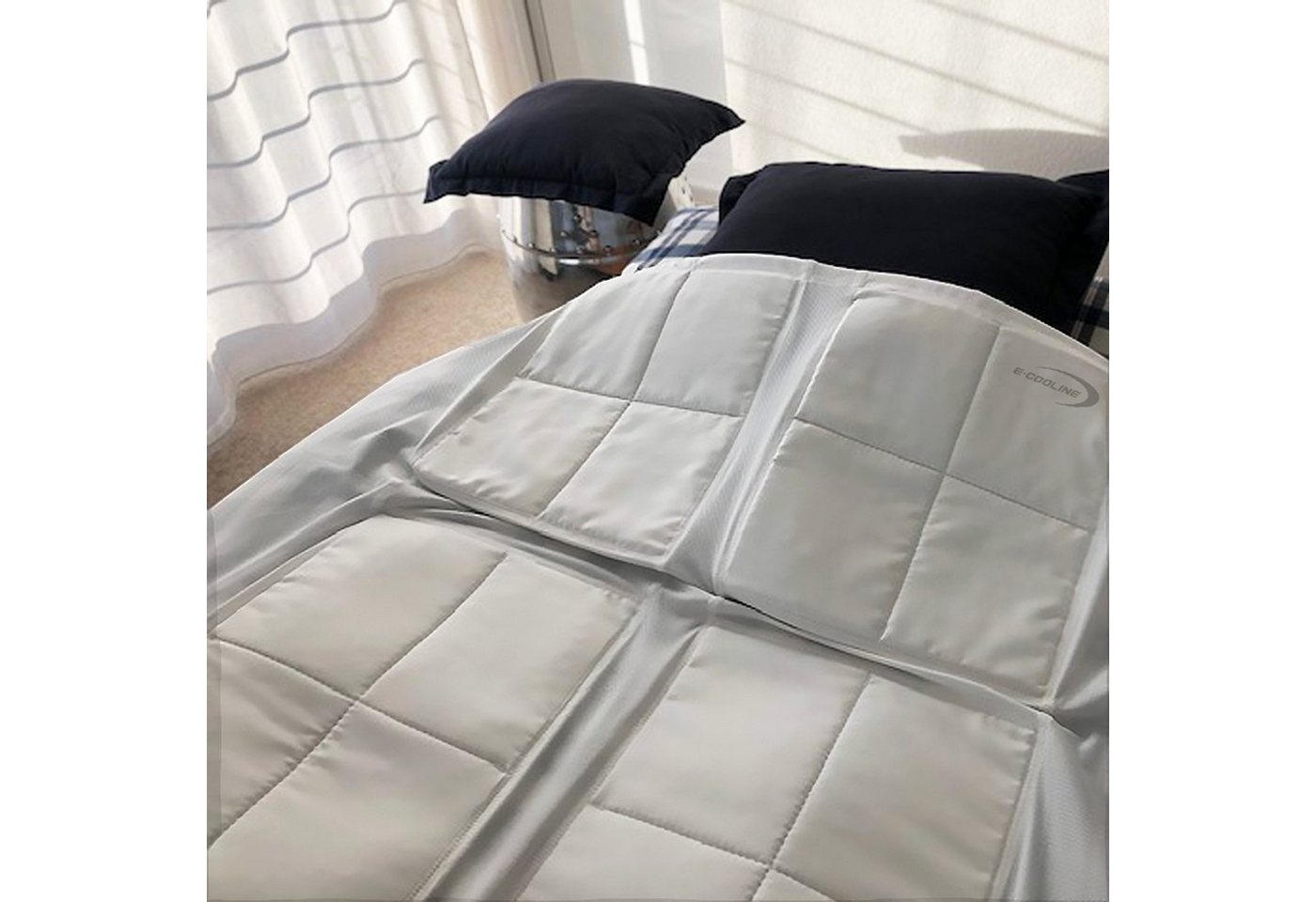 Sommerbettdecke, -kühlende Bettdecke (135x200cm) - Kühlung durch Aktivierung mit Wasser, E.COOLINE, aktive Kühlung von E.COOLINE