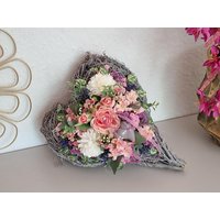 Schönes Grabherz-Grabgesteck-Herz-Urnengrab-Grabdeko-Rosengesteck-Grabschmuck-Allerheiligen-Trauerfloristik-Friedhof-Grabschmuck-Geburtstag von EBmomente