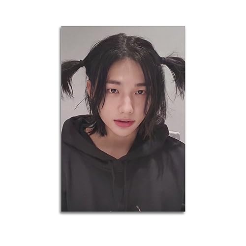 Stray Kids Poster Hyunjin mit einem Zopf, dekorative Leinwand, Wand- und Kunstbild, Gemälde, 40 x 60 cm Stray Kids Poster Hyunjin mit einem Zopf, dekorative Leinwand, Wand- und Kunstbild, Gemälde, 40 x 60 cm von ECHUN