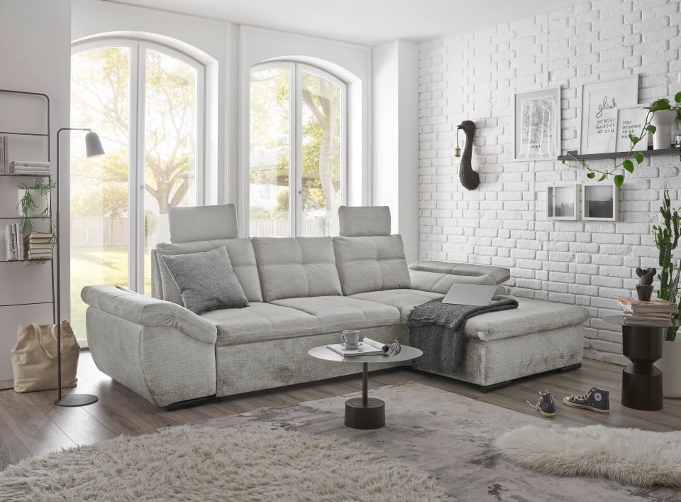 Luxus-Schlafsofa Alija von ED Exciting Design mit verstellbaren Armlehnen und Kopfstützen in drei edlen Farbtönen Luxus-Schlafsofa Alija von ED Exciting Design mit verstellbaren Armlehnen und Kopfstützen in drei edlen Farbtönen von ED Exciting Design