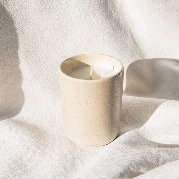 EDDA stoneware Handgemachte Steingut Kerze - Duft: Zirbe & Zitrone EDDA stoneware Handgemachte Steingut Kerze - Duft: Zirbe & Zitrone von EDDA stoneware