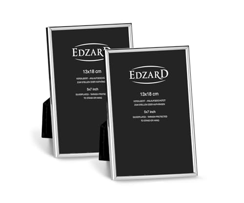 EDZARD 2er Set Bilderrahmen Genua für Foto 13x 18 cm, edel versilbert, anlaufgeschützt, mit Samtrücken EDZARD 2er Set Bilderrahmen Genua für Foto 13x 18 cm, edel versilbert, anlaufgeschützt, mit Samtrücken von EDZARD