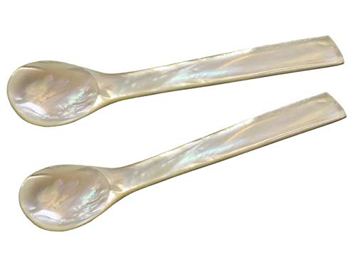 EDZARD 2er Set Eierlöffel (Länge 11 cm) aus echtem Meer-Perlmutt (Pinctada maxima), Handarbeit, 100% Naturprodukt, Griff oben eckig, edle Geschenkverpackung, Perlmuttlöffel für Ei und Kaviar von EDZARD