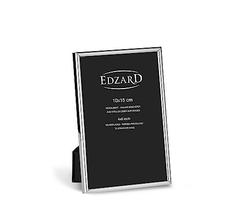 EDZARD Bilderrahmen Genua für Foto 10 x 15 cm, edel versilbert, anlaufgeschützt, mit Samtrücken, inkl. Aufhänger, Fotorahmen zum Stellen und Hängen EDZARD Bilderrahmen Genua für Foto 10 x 15 cm, edel versilbert, anlaufgeschützt, mit Samtrücken, inkl. Aufhänger, Fotorahmen zum Stellen und Hängen von EDZARD