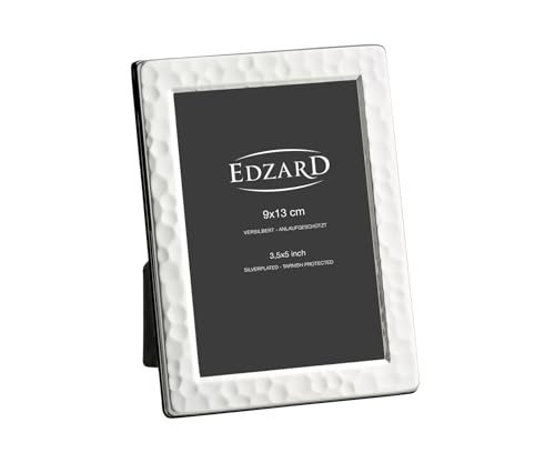 EDZARD Bilderrahmen Pavia für Foto 9 x 13 cm, gehämmert, edel versilbert, anlaufgeschützt, Samtrücken, Silber Fotorahmen zum Stellen EDZARD Bilderrahmen Pavia für Foto 9 x 13 cm, gehämmert, edel versilbert, anlaufgeschützt, Samtrücken, Silber Fotorahmen zum Stellen von EDZARD
