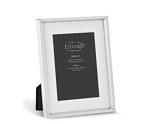EDZARD Bilderrahmen Perugia, mit Passepartout, edel versilbert, anlaufgeschützt, Samtrücken, Fotorahmen zum Stellen (für Foto 15 x 20 cm) von EDZARD