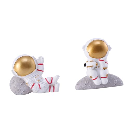 ELAYARD 2 Stück Resin Astronaut Wandaufkleber Kreative Schalterabdeckung und Staubschutz Geeignet für Kinderzimmer Wohnzimmer Badezimmer Langlebiges Harzmaterial Mondmotiv Vielseitig von ELAYARD