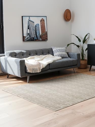 Elle Decoration Design Teppich Howlite - Moderner Wohnzimmerteppich, Kurzflor, Geometrisches Muster, Weich, Glamourös, Glanz-Effekt für Wohnzimmer, Schlafzimmer, Flur - Creme, 200x280cm Elle Decoration Design Teppich Howlite - Moderner Wohnzimmerteppich, Kurzflor, Geometrisches Muster, Weich, Glamourös, Glanz-Effekt für Wohnzimmer, Schlafzimmer, Flur - Creme, 200x280cm von Elle Decoration