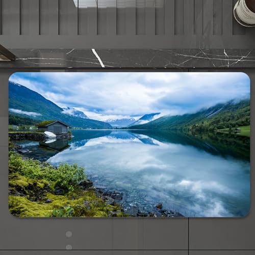 EMCLKS Badteppich rutschfeste,weicher Badezimmerteppich Badematte Badvorleger für Dusche,Badewanne und Toilette,Natur- und Landschaftsfotografie mit Holzhütten, klarem Fluss und Bergen in N,60x90 cm EMCLKS Badteppich rutschfeste,weicher Badezimmerteppich Badematte Badvorleger für Dusche,Badewanne und Toilette,Natur- und Landschaftsfotografie mit Holzhütten, klarem Fluss und Bergen in N,60x90 cm von EMCLKS