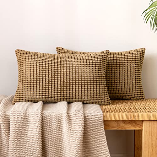 EMEMA Kordsamt Kissenbezug Granulat Dekorative Sofakissen Dekokissen Kissenbezüge Couchkissen Kissenhülle Weich Kissen Bezug Zierkissen für Sofa Couch Wohnzimmer 2er Set 40x60 cm Braun EMEMA Kordsamt Kissenbezug Granulat Dekorative Sofakissen Dekokissen Kissenbezüge Couchkissen Kissenhülle Weich Kissen Bezug Zierkissen für Sofa Couch Wohnzimmer 2er Set 40x60 cm Braun von EMEMA