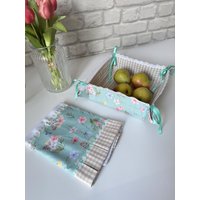 Handgefertigtes Baumwollgeschirrtuch Und Faltbares Brotkorb-Set, Umweltfreundliches Geschenk, Rustikale Brotaufbewahrung, Neues Wohngeschenk Handgefertigtes Baumwollgeschirrtuch Und Faltbares Brotkorb-Set, Umweltfreundliches Geschenk, Rustikale Brotaufbewahrung, Neues Wohngeschenk von EMENAhome