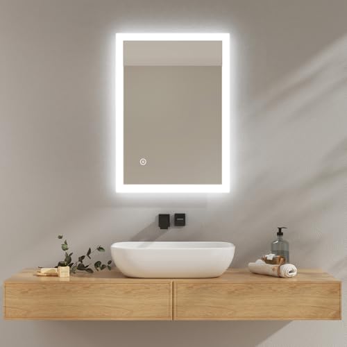 EMKE LED-Badezimmerspiegel, 50 x 70 cm, Wandspiegel mit kaltweißem LED-Licht, Touch-Schalter, IP44, energiesparend von EMKE