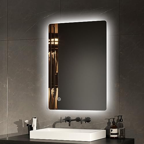 EMKE Badspiegel mit Beleuchtung 50x70cm mit Touch, Antibeschlag, Einstellbare Helligkeit, Speicherfunktion, Kaltweiß 6500K Badezimmerspiegel energiesparend Spiegel mit Beleuchtung von EMKE