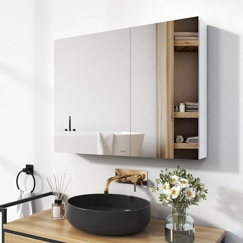 EMKE Spiegelschrank Bad, Badezimmer Spiegelschrank mit Spiegel, 85x65cm Badschrank Wandschrank mit höhenverstellbaren Glasablage (Weiß Mattiert) von EMKE