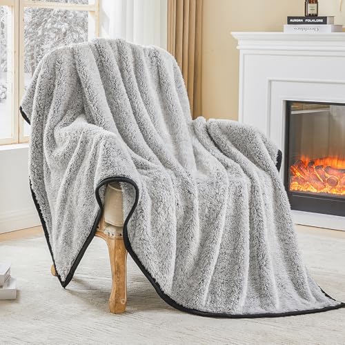 EMME Kuscheldecke Sherpa Decke Flauschig，Dicke und Elegant, Sofadecke Doppelgesicht Extra Weich, Warme Gemütliche Wendbare Flauschige Wohndecke Decke für Couch und Bett, 127x177cm,Schwarz von EMME