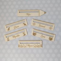 Leselineal Lesehilfe Einschulung Schulanfang Abc-Schütze I-Dötzchen Personalisiert Lesezeichen Lineal Mit Namen Leselineal Lesehilfe Einschulung Schulanfang Abc-Schütze I-Dötzchen Personalisiert Lesezeichen Lineal Mit Namen von EMMERICHkreativ