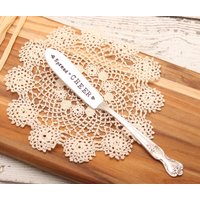 Brotaufstrich Butter Käsegelee Erdnuss Streuer Messer Charcuterie Brett Vintage Silberplatte Silber Handgestempelt Urlaub Gastgeschenk von EOJStudios