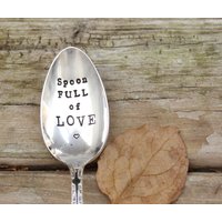 Löffel Voller Liebe Esslöffel Servierlöffel - Hand Gestempelt Erntedank Geschenk Gastgeberin Made With Love Weißer Elefant Wichtel von EOJStudios