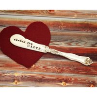 Verbreite Die Liebe Streuer - Butter Käse Erdnussbutter Nutella Gelee Marmelade Messer Vintage Versilbert Silberbesteck Handgestempelt Charcuterie von EOJStudios