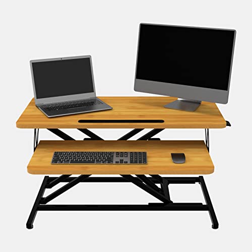 ERGOMAKER Stehpult Höhenverstellbarer Schreibtischaufsatz, Sitz Steh Computertisch 80 X 40CM mit Zwei Monitoren Tastaturablage Bamboo von ERGOMAKER
