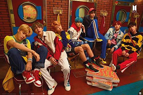 Grupo Erik BTS Poster - Pizza Poster - Kunstdruck - Deko Wohnzimmer oder Deko Schlafzimmer - Deko Zimmer - Größe : 61 x 91 - Offizielle Lizenz - BTS Fanartikel - Be Army! von Erik