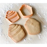 Ausstechform Und Stempel Multisize Cupcake 194 Ausstechform Und Stempel Multisize Cupcake 194 von ESCutters