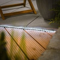 esotec Solar LED-Streifen LED-Stripe für außen 5 Meter 300 LEDs kaltweiß 102711 esotec Solar LED-Streifen LED-Stripe für außen 5 Meter 300 LEDs kaltweiß 102711 von ESOTEC
