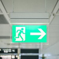 LED Flucht Weg Hänge Decken Lampe 3h Akku Notlicht Exit Leuchte 8x Richtung Schild ETT 1235015 von ETT