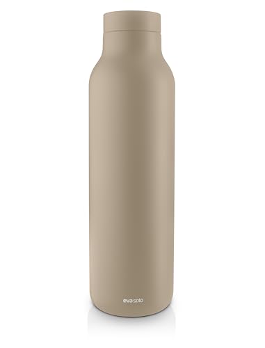 Eva Solo | Urban Isolierflasche 0,7 l Caramel cream |Der Flaschenkorpus besteht aus 90 Prozent Recycling-Edelstahl | Caramel Cream von EVA SOLO