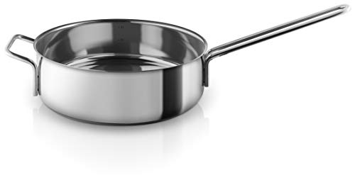 Eva Trio | Stainless Steel Sauteuse 24 cm |Ideal zum schnellen Braten und Sautieren. Durch die tiefen Seiten eignet sich die Sauteuse auch für die Zubereitung von Saucen und Eintöpfen | Polished steel von EVA SOLO