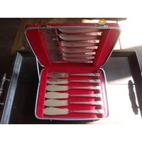 Vintage Englisch Sheffield Viners Ep Extra Epns Versilbert 6 Fisch Messer Gabeln Boxed Besteck C1950/Eve Of Europe von EVEofEurope