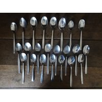 Vintage Englisch Sortierte Suppe Süße Pudding Löffel Sammlung Besteck Silberbesteck Circa 1960-1980/Eve Of Europe von EVEofEurope
